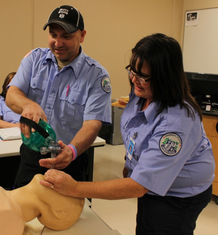 Paramedic program provides online classes