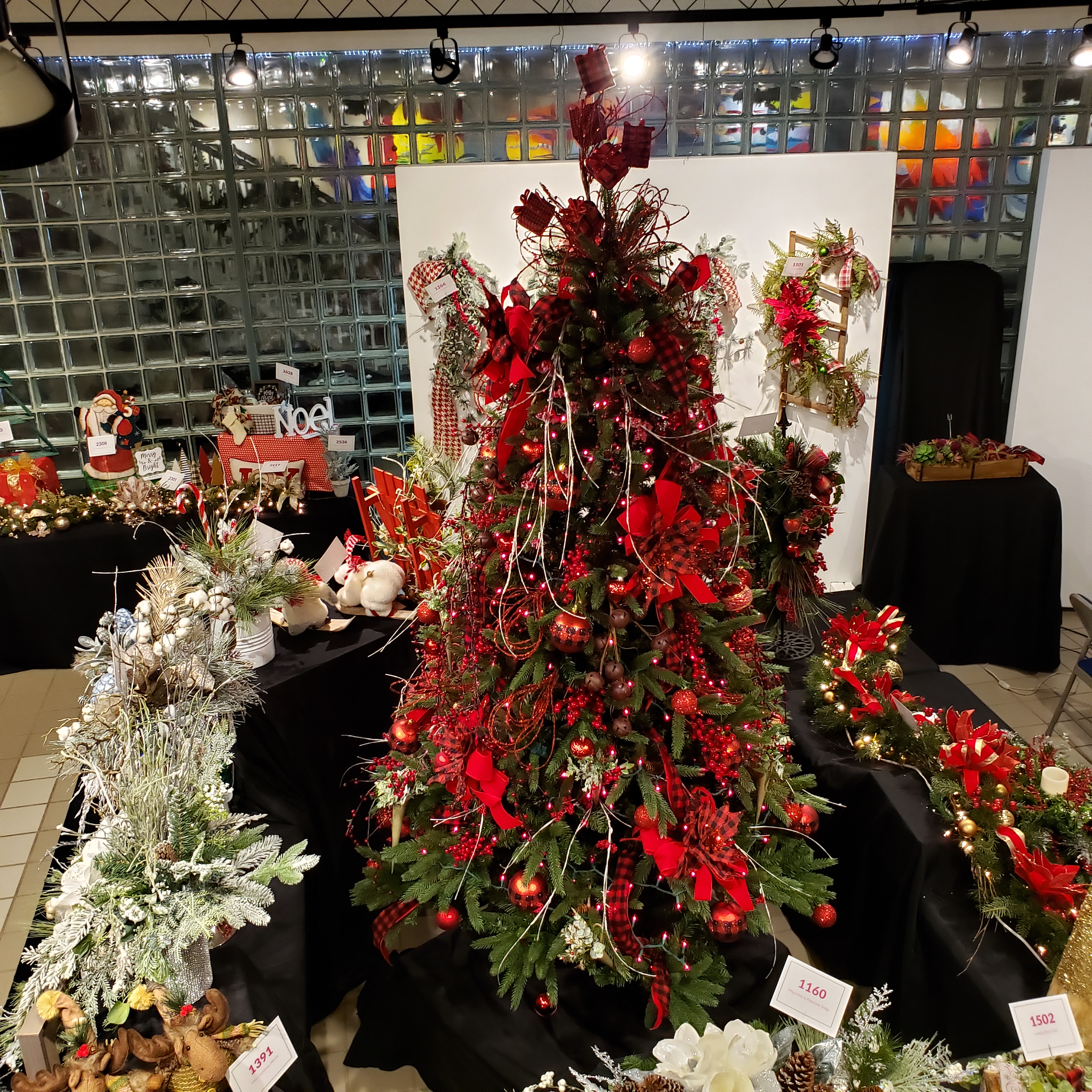 The 17th Annual Festival of Wreaths raised $102,000 for student scholarships.